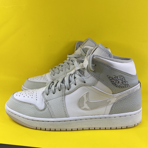 AIR JORDAN 1 MID SWOOSH GRRY CAMO DC9035-100 - Picture 2 of 15